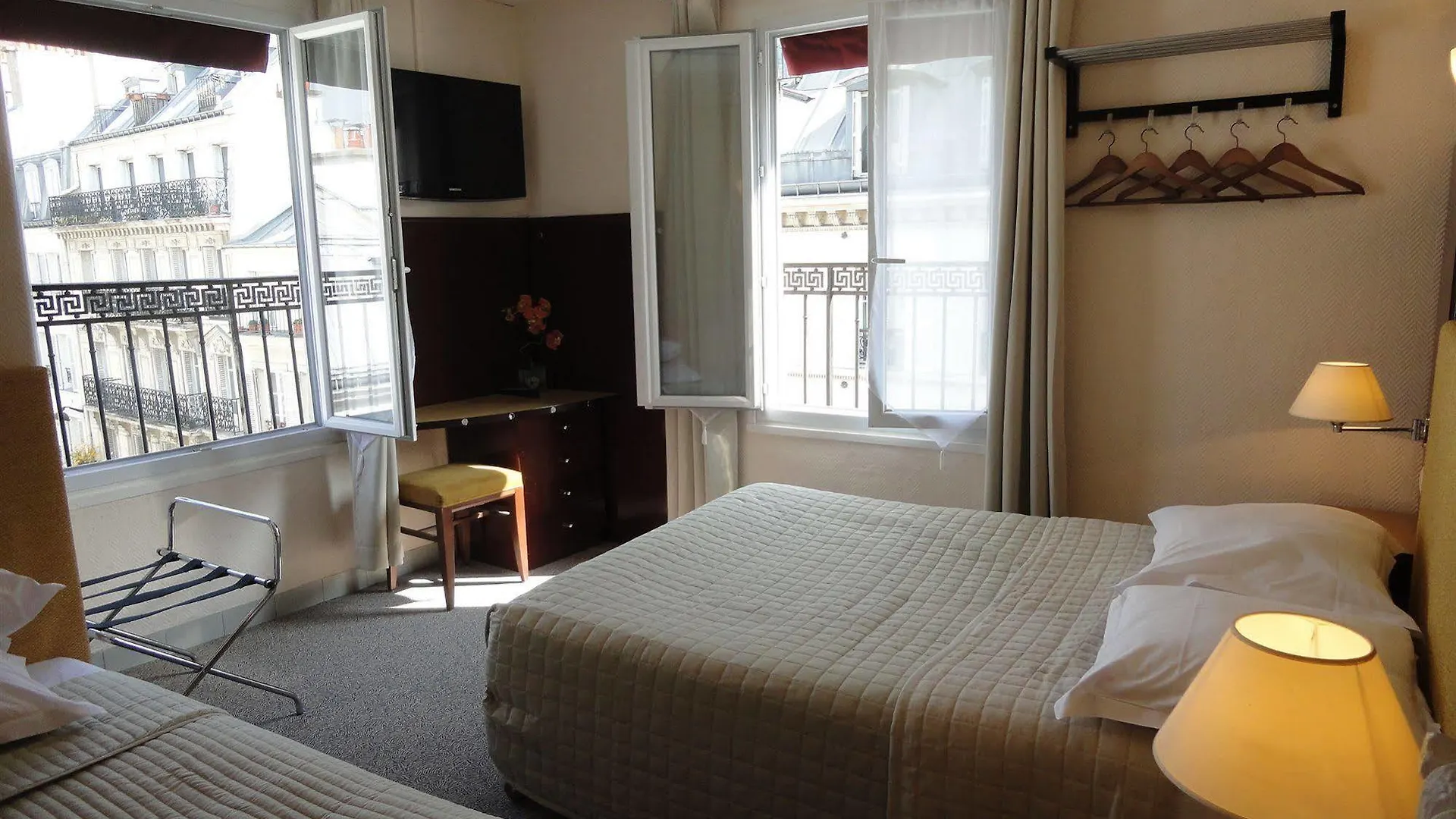 Hotel Clauzel